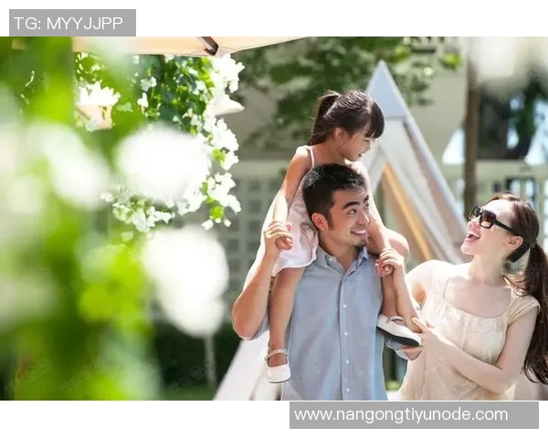 幸福满溢库嫂分享全家福六口之家甜蜜瞬间尽显温馨