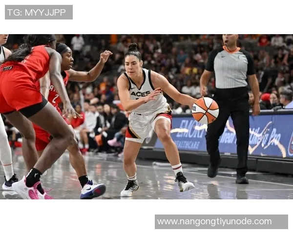 阿贾季后赛表现惊艳半决赛G5狂砍35分8篮板5助攻4抢断4盖帽追平历史纪录